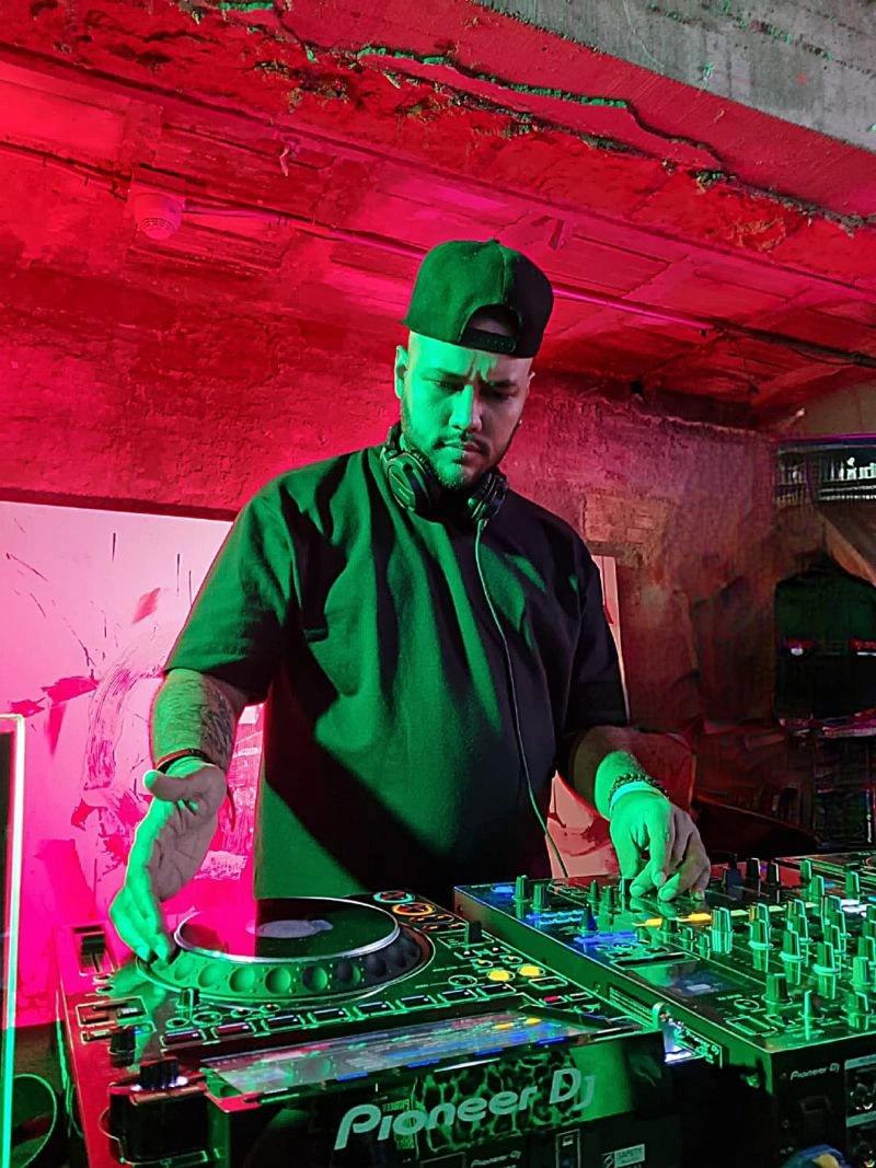 VIKTOR In The Mix